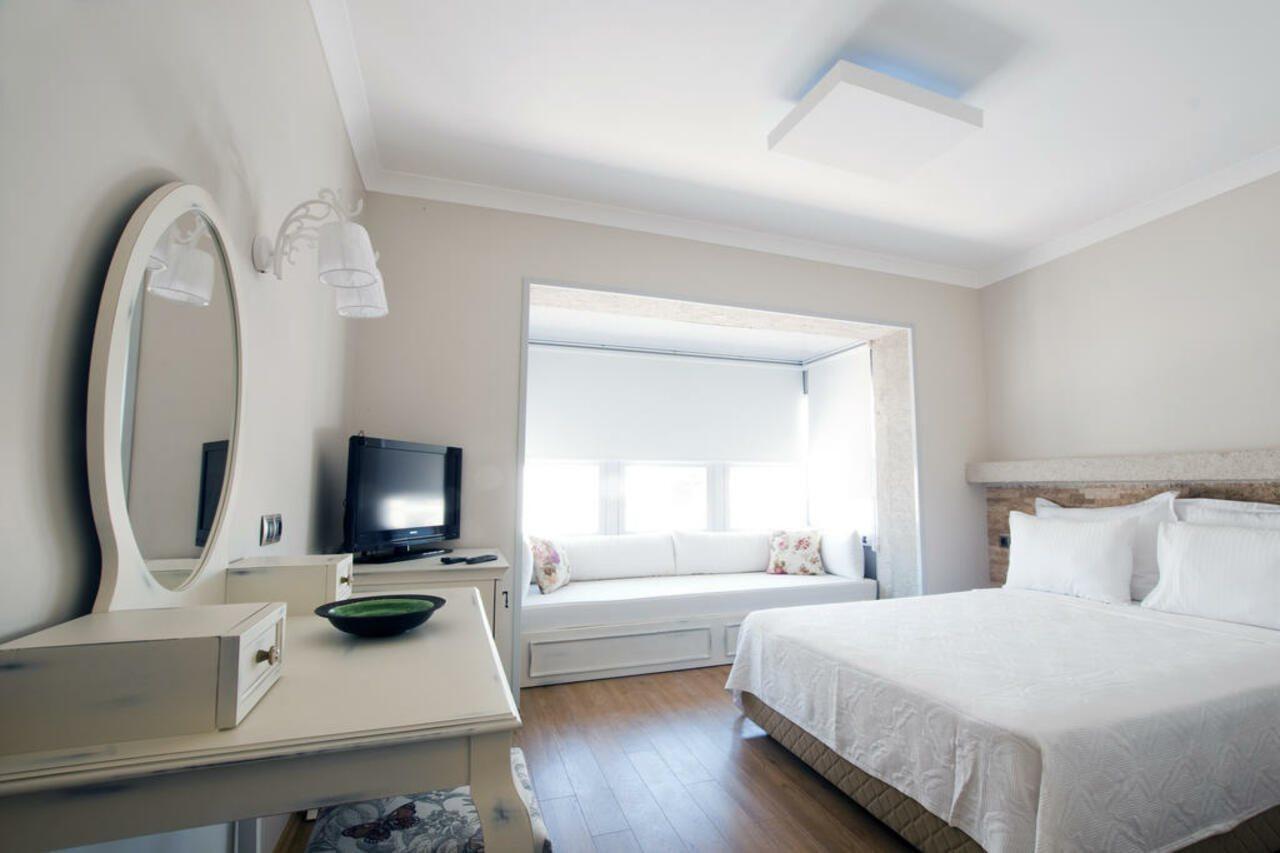 Triangulo Hotel Алачати Экстерьер фото