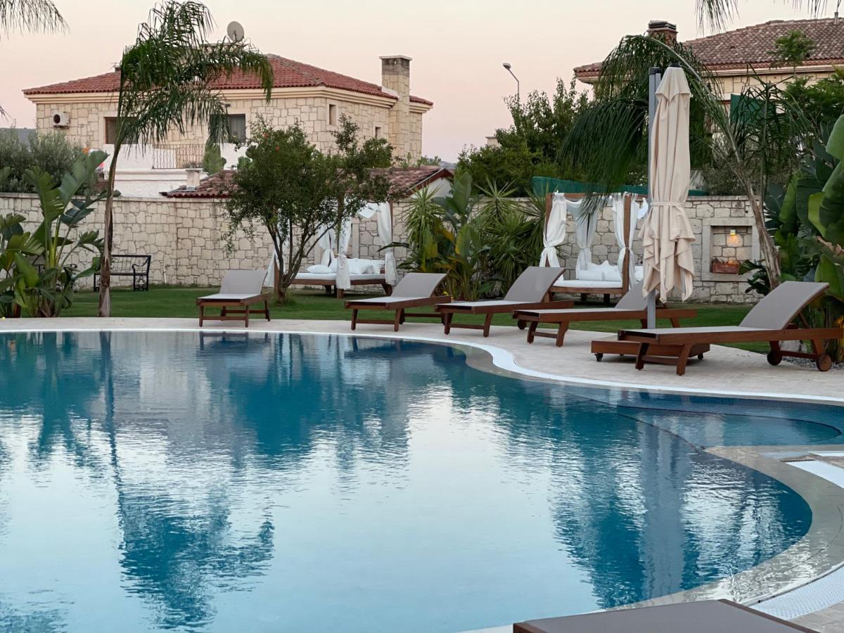 Triangulo Hotel Алачати Экстерьер фото