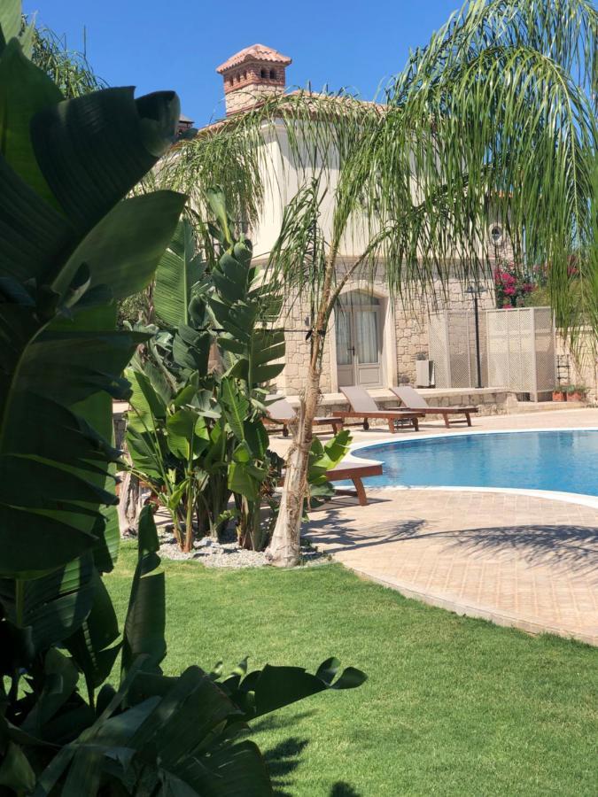 Triangulo Hotel Алачати Экстерьер фото