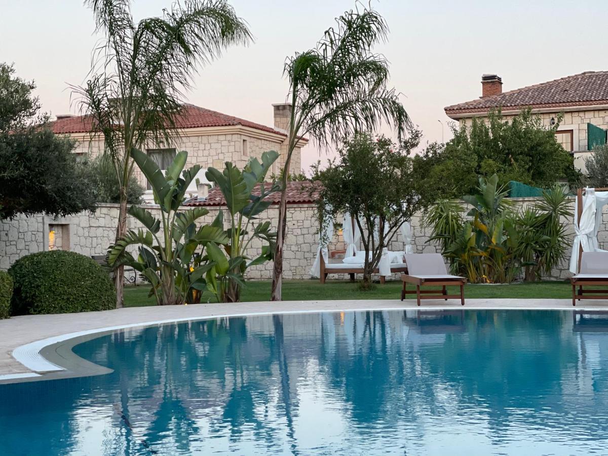 Triangulo Hotel Алачати Экстерьер фото